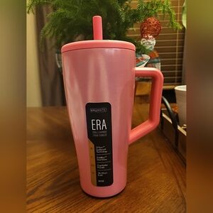 Brumate 30oz pink glitter Era